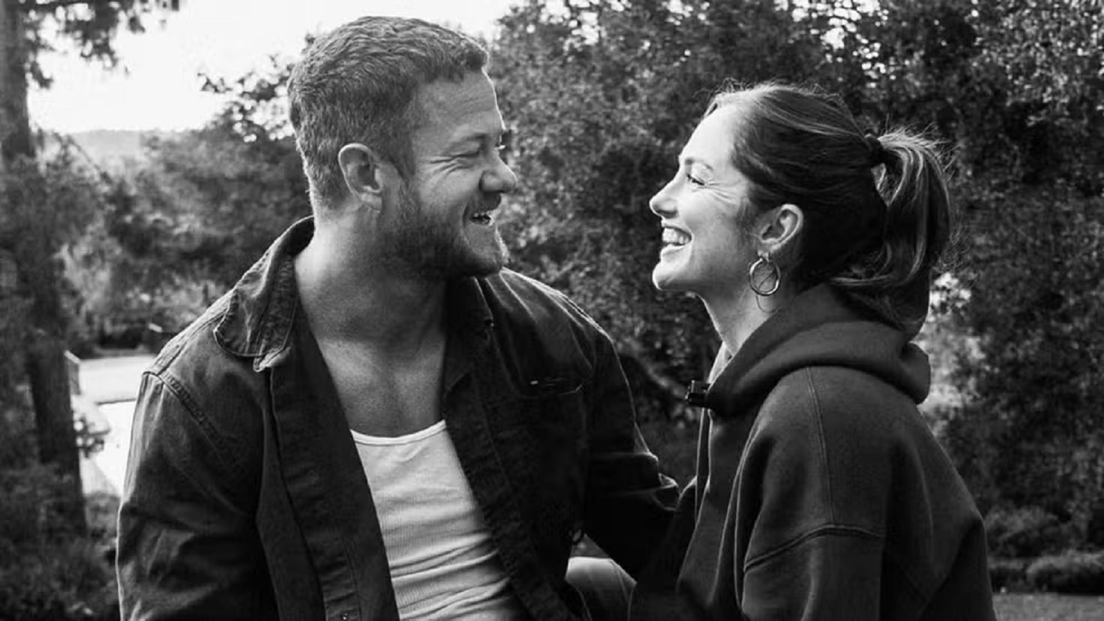 O cantor Dan Reynolds e a atriz Minka Kelly — Foto: Reprodução/Instagram