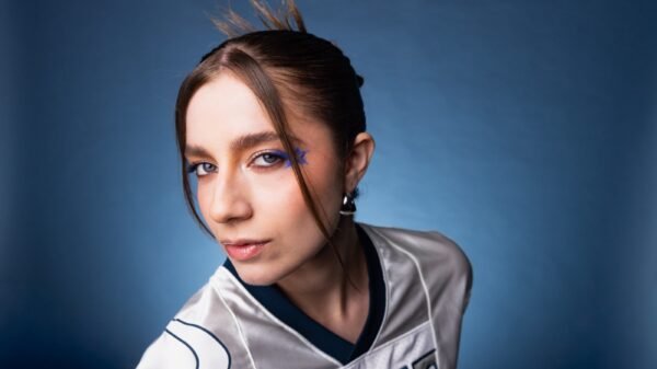 Cantora GIANA realiza sonho de dividir o palco com seu ídolo ZAYN e revela setlist para show deste sábado (10)