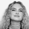 Morre Lua Blanco, atriz conhecida por viver Roberta em 'Rebelde'