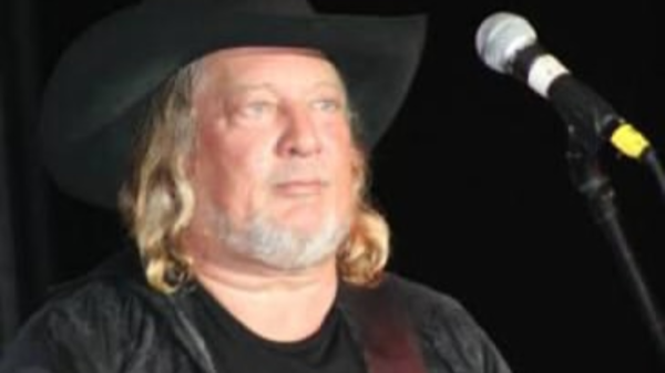 Ícone da música country, John Anderson morre aos 71 anos