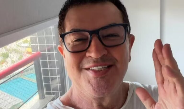 Beto Barbosa passa por cirurgia plástica e choca ao mostrar rosto inchado após procedimento: "Novo visual" 50 beto barbosa procedimento estetico.