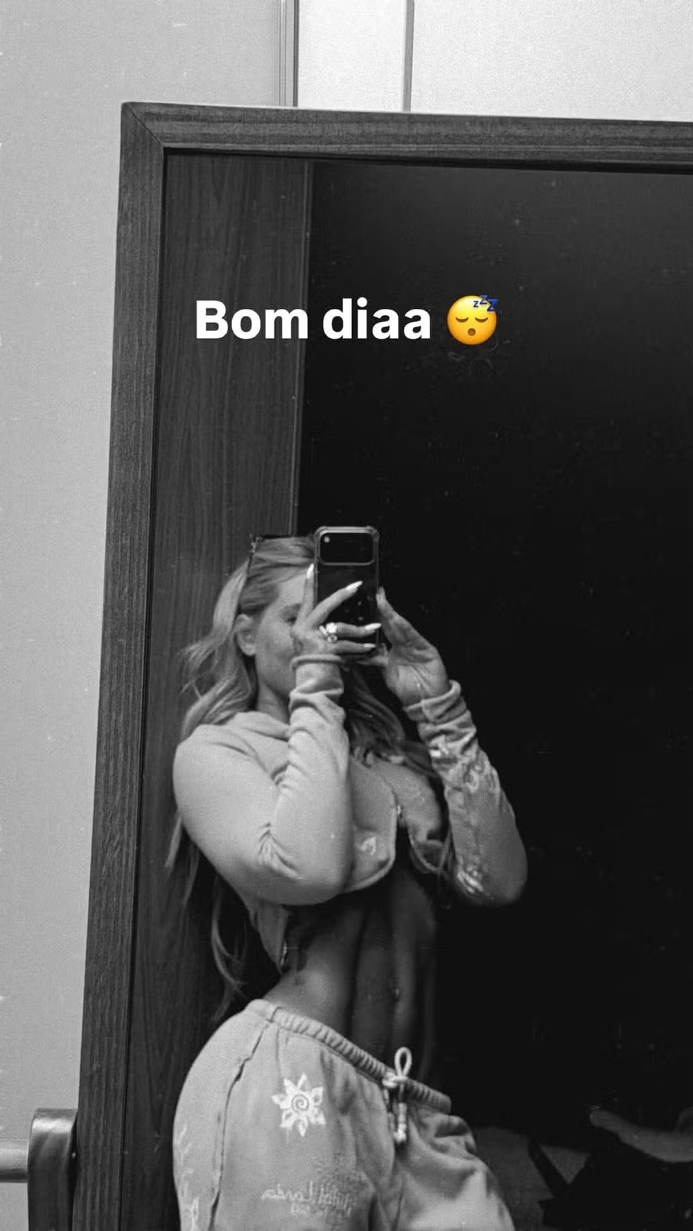 Virginia Fonseca exibe barriga definida após 'noitada' e chama atenção nas redes sociais; veja 47 Virginia Fonseca exibe barriga definida após 'noitada' e chama atenção nas redes sociais; veja
