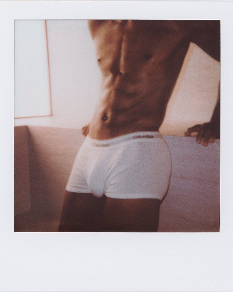 Jude Bellingham posa de cueca branca e web reage: "Pacotão completo"; veja fotos