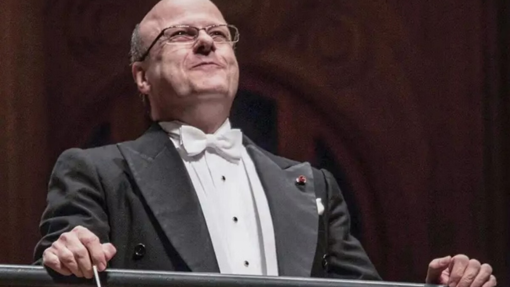 Maestro Roberto Tibiriçá, regente da Sinfônica do Paraná, morre aos 72 anos