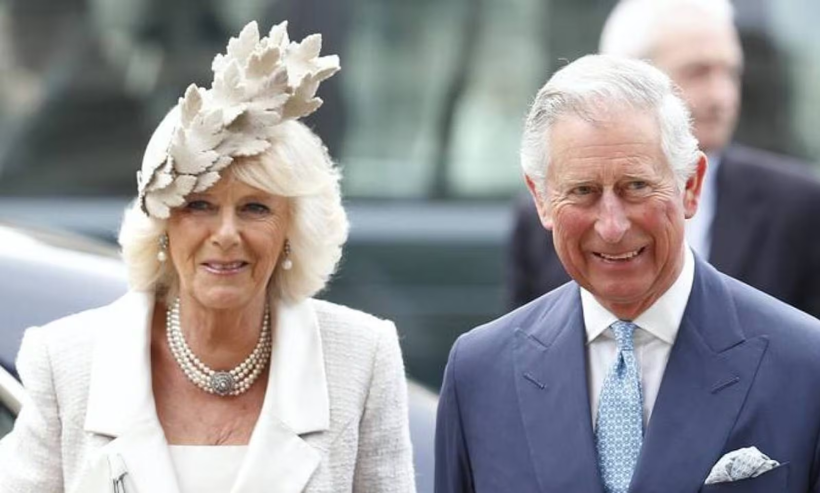 Casamento de Charles e Camilla pode chegar ao fim após crise provocada por livro sobre Diana, diz revista