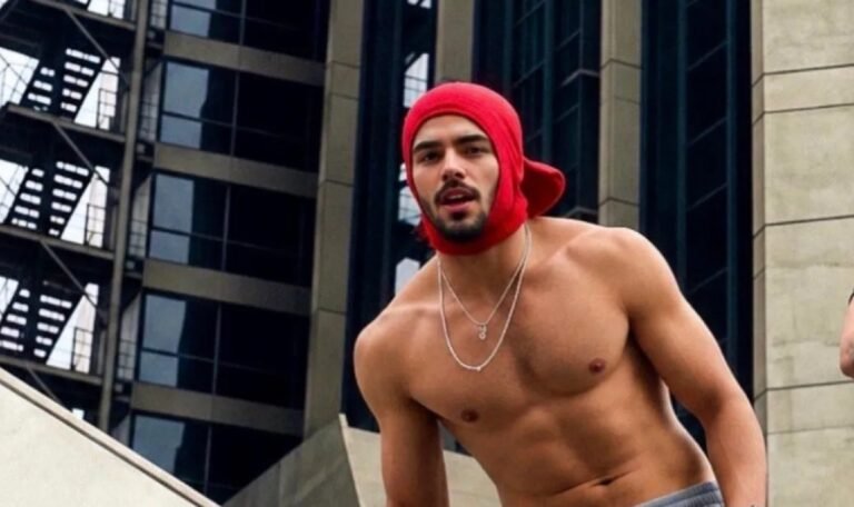 Saiba quem é Israel Augusto, jovem que viralizou nas redes sociais e ganhou apelido de “muso da paulista” em ato pró-Lula