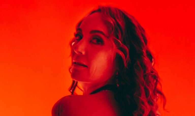 K A T R I N A lança EP de estreia e transforma o fim de relacionamentos em música 50 K A T R I N A lança EP de estreia e transforma o fim de relacionamentos em música