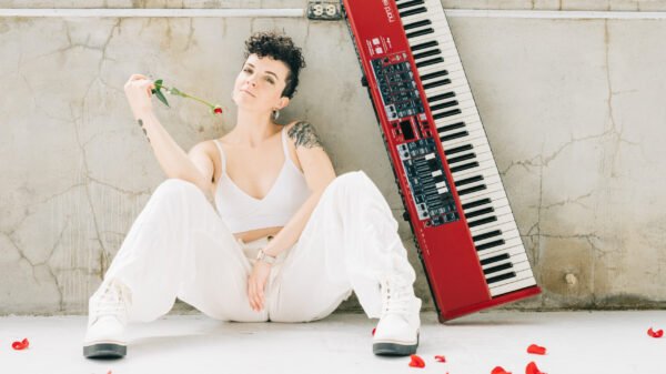 Halley Greg lança single “Ma Petite Voleuse” e explora sonoridade dançante com referências francesas